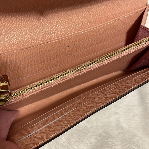 Wallet - Picture 5 of 5